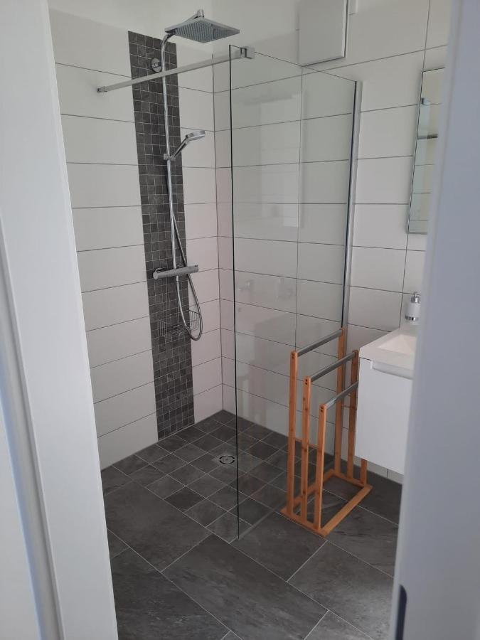 פורבאך אם ניוסידלרסי Ferienwohnungen Winzergasse מראה חיצוני תמונה