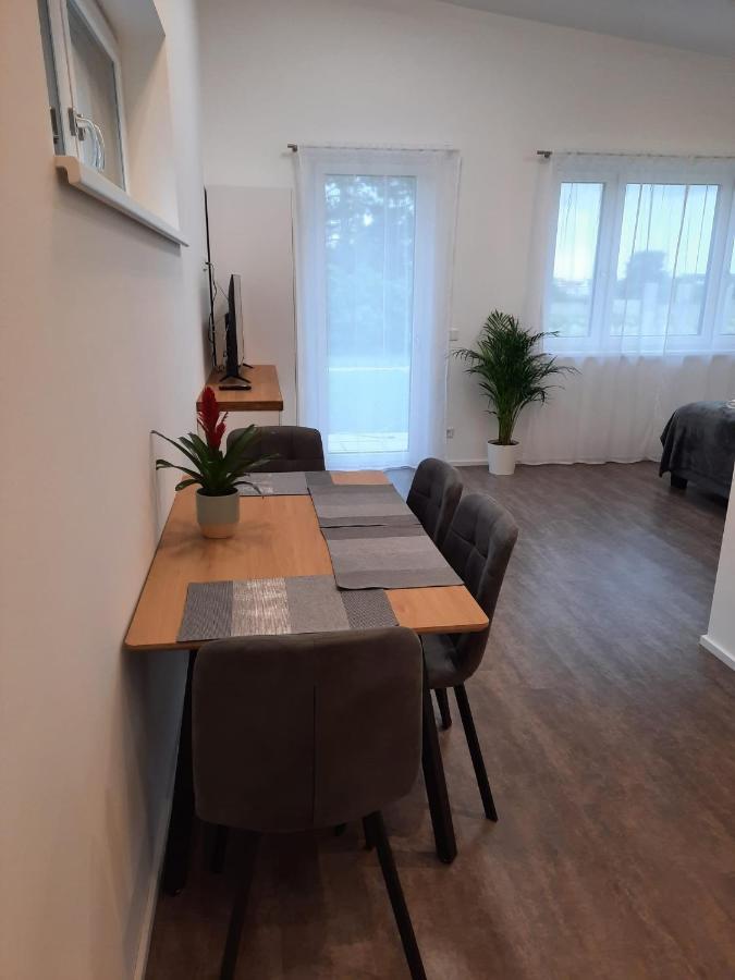 פורבאך אם ניוסידלרסי Ferienwohnungen Winzergasse מראה חיצוני תמונה