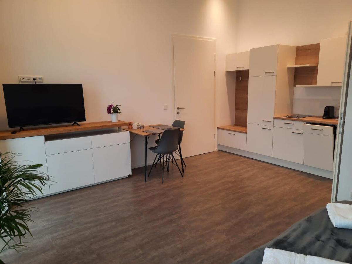 פורבאך אם ניוסידלרסי Ferienwohnungen Winzergasse מראה חיצוני תמונה